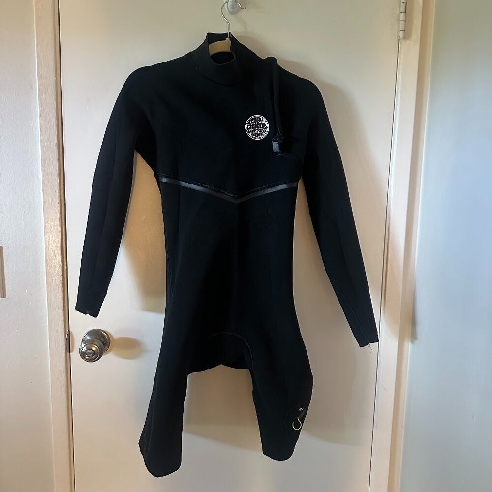Men’s Rip Curl E-Bomb 2mm Spring Wetsuit (size Medium)